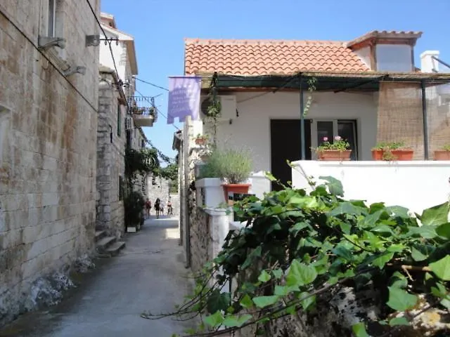 Apartment Haracic Hvar Town